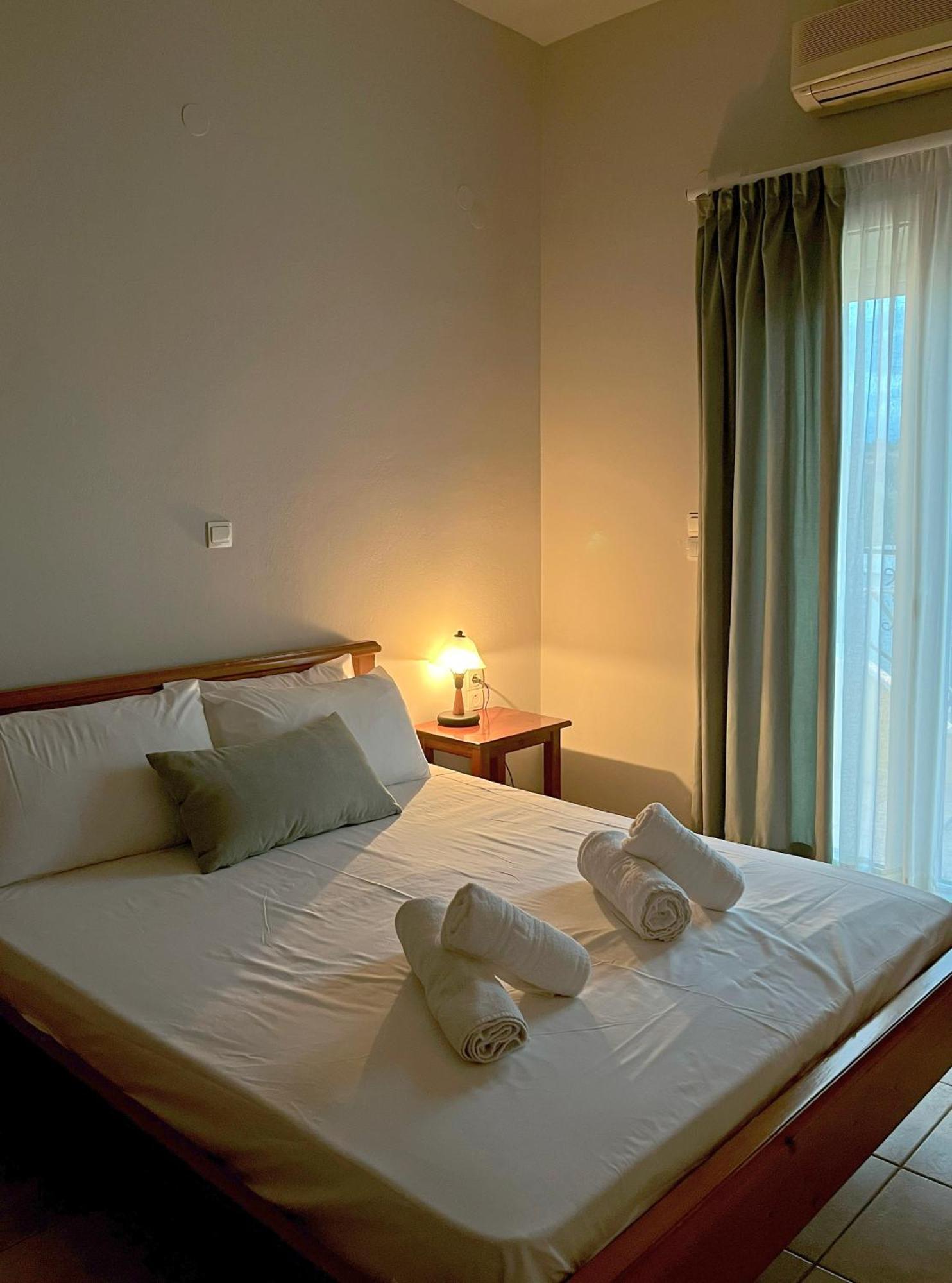 Panos Village Malaxa Ngoại thất bức ảnh
